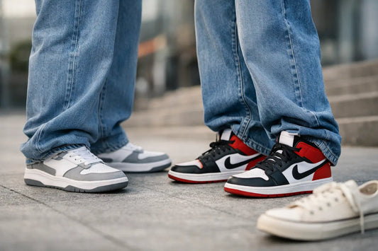 Qué sneakers usar con baggy jeans
