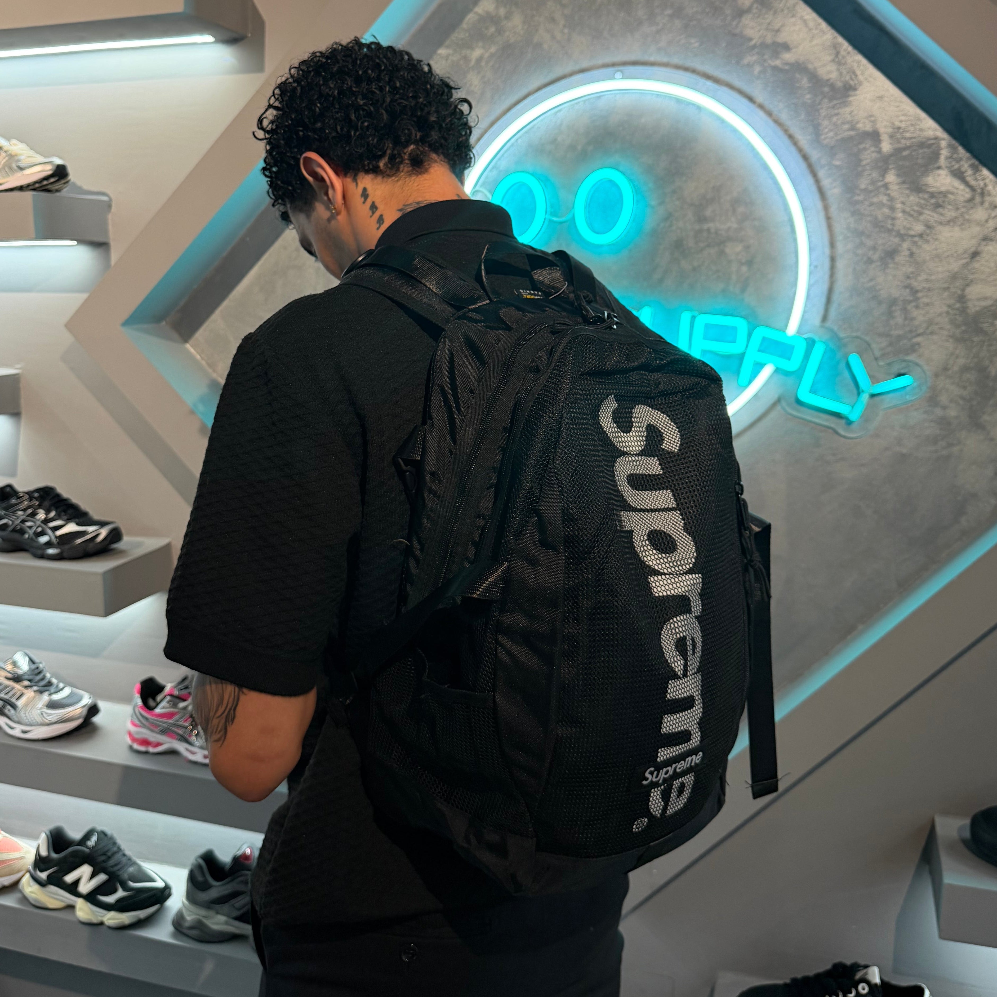 Supreme Backpack black 2 – Warezupply