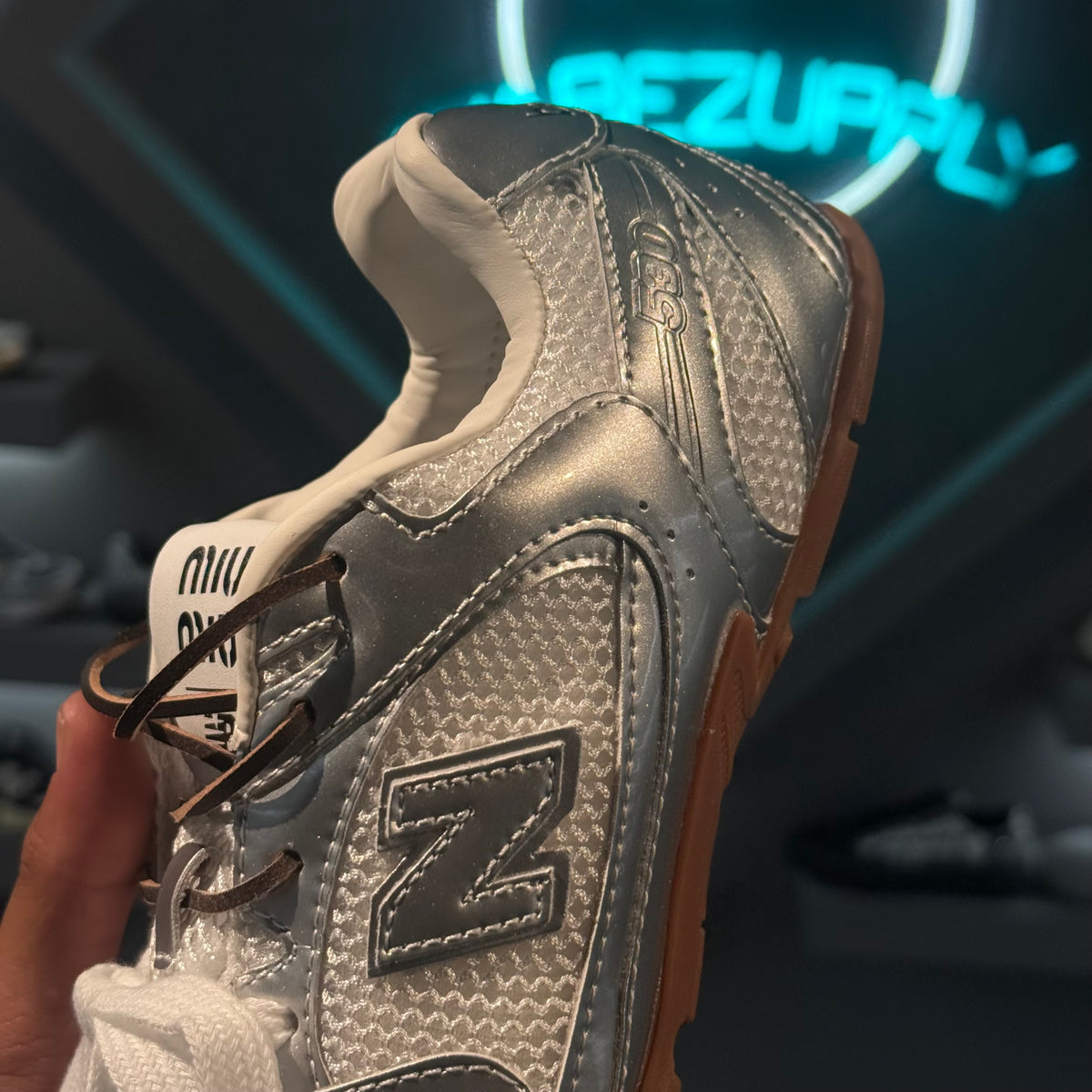 New Balance 530 Miu Miu metallic silver