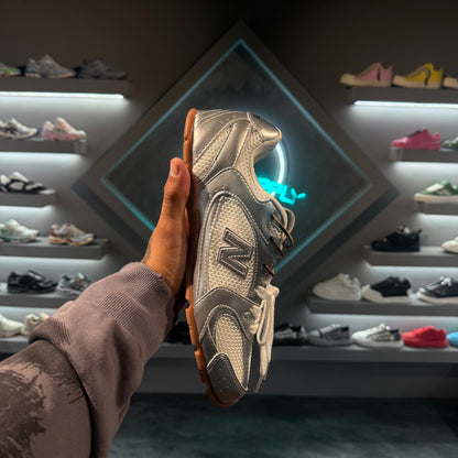 New Balance 530 Miu Miu metallic silver