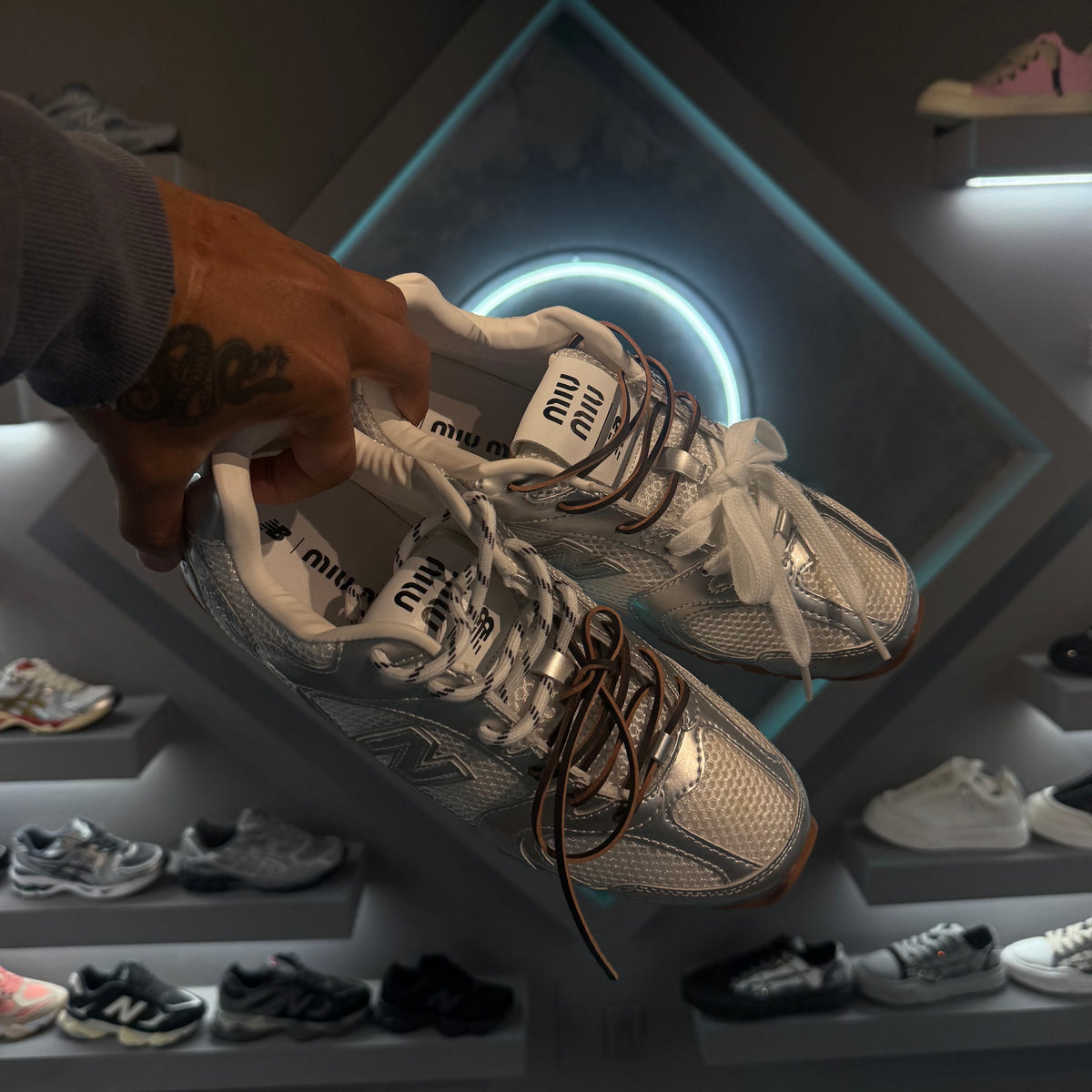 New Balance 530 Miu Miu metallic silver