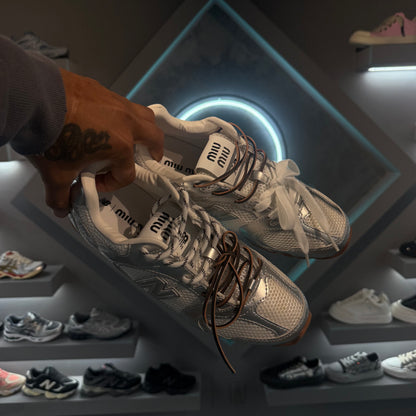 New Balance 530 Miu Miu metallic silver