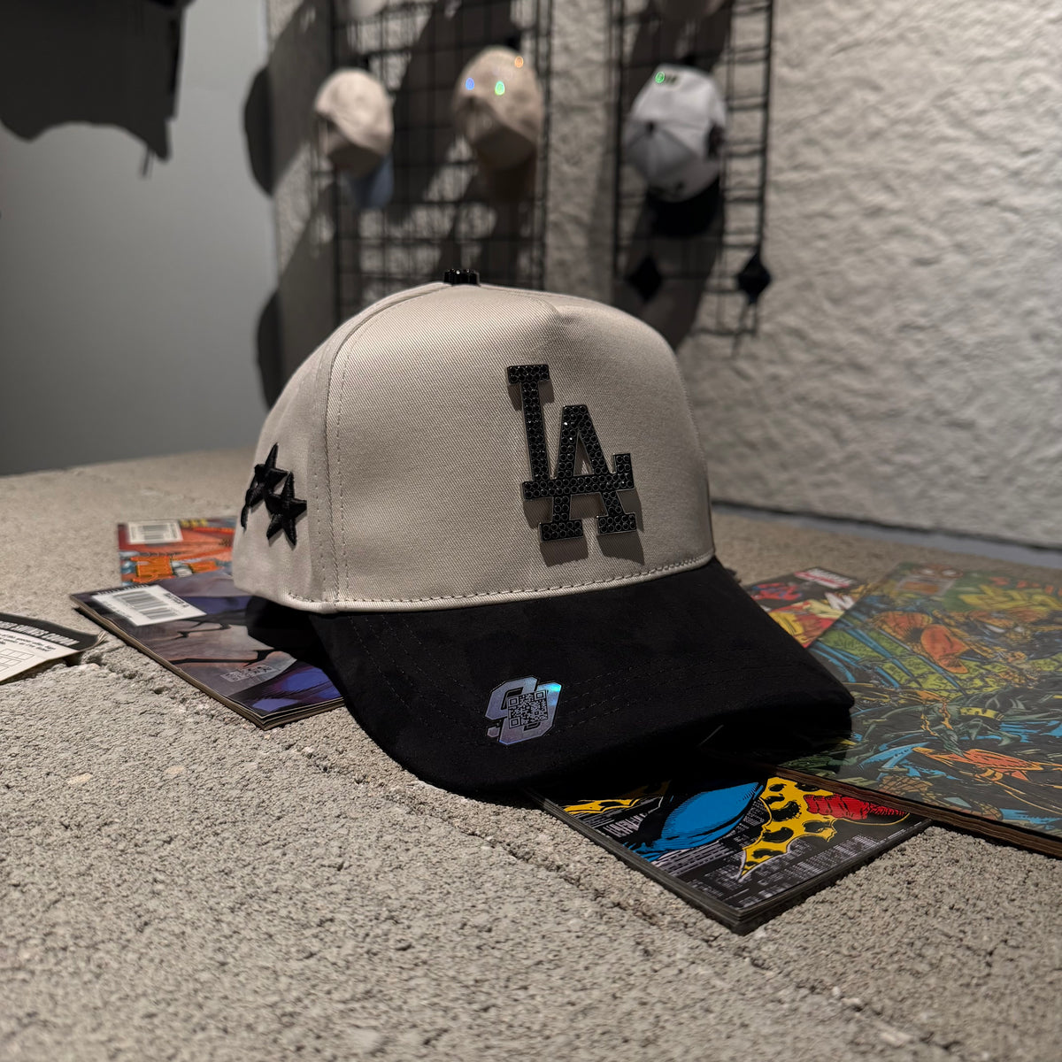 Capfans Cap - beige and black cap with black "LA" letters
