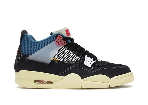 Jordan 4 Off Noir